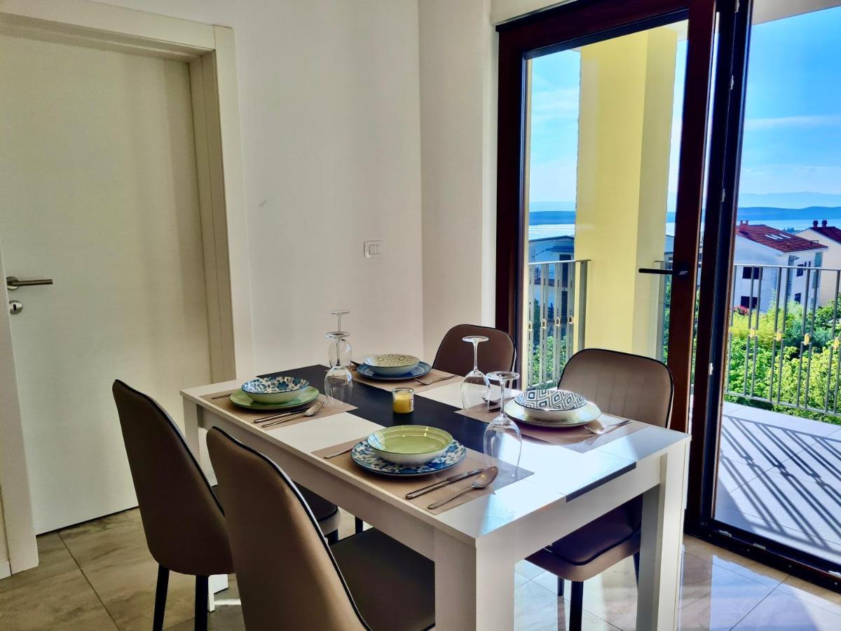 Apartments Sunflower Драмал Екстериор снимка